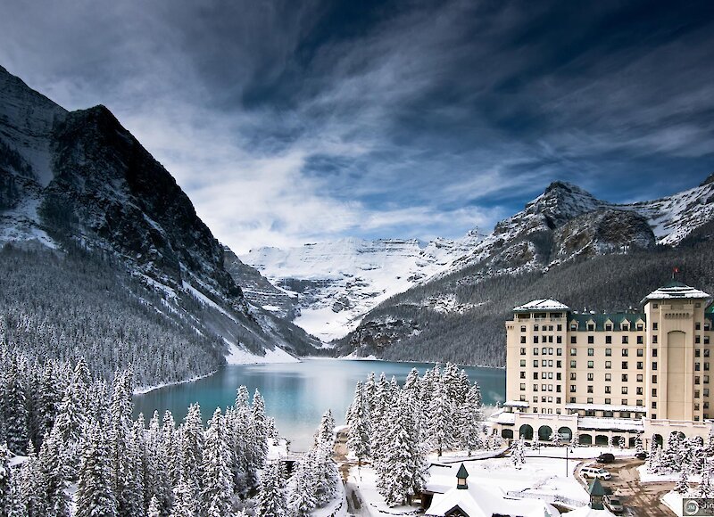 4 Banff Tours for the Whole Family Winter 2024/2025 Banff Adventures